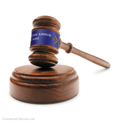 Personalized Lodge Gavel in Acacia Wood bleu